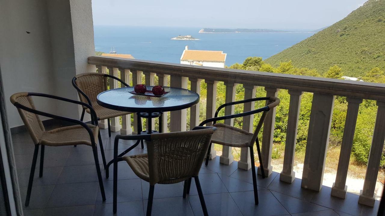 Apartmani Lazarevic Луштица Экстерьер фото